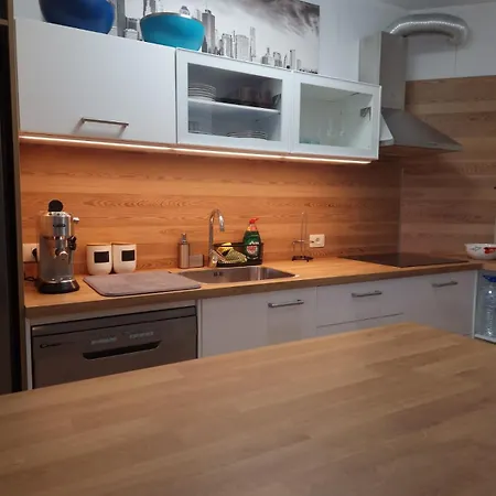 Casa Tina, طوستا ديل سيلونثيو